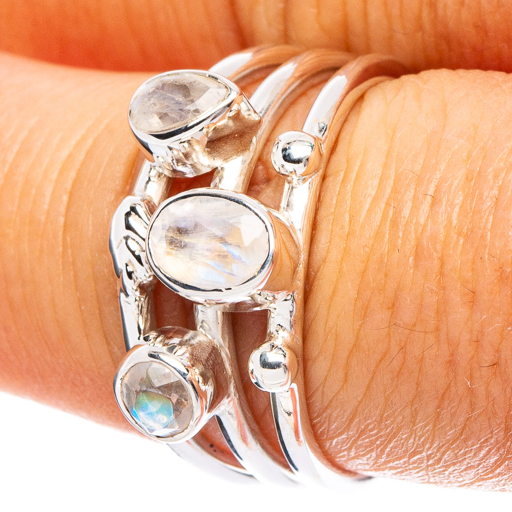 Rainbow Moonstone 925 Sterling Silver Premium Ring Size 7.75 (925 Sterling Silver) R6604