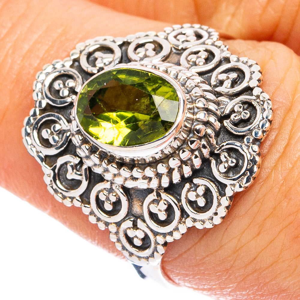 Peridot Ring Size 8 (925 Sterling Silver) R8267