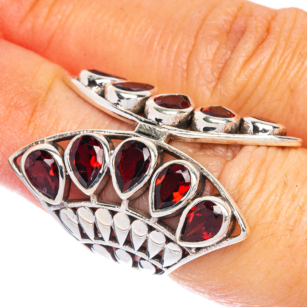 Garnet Ring Size 6.5 (925 Sterling Silver) R147110