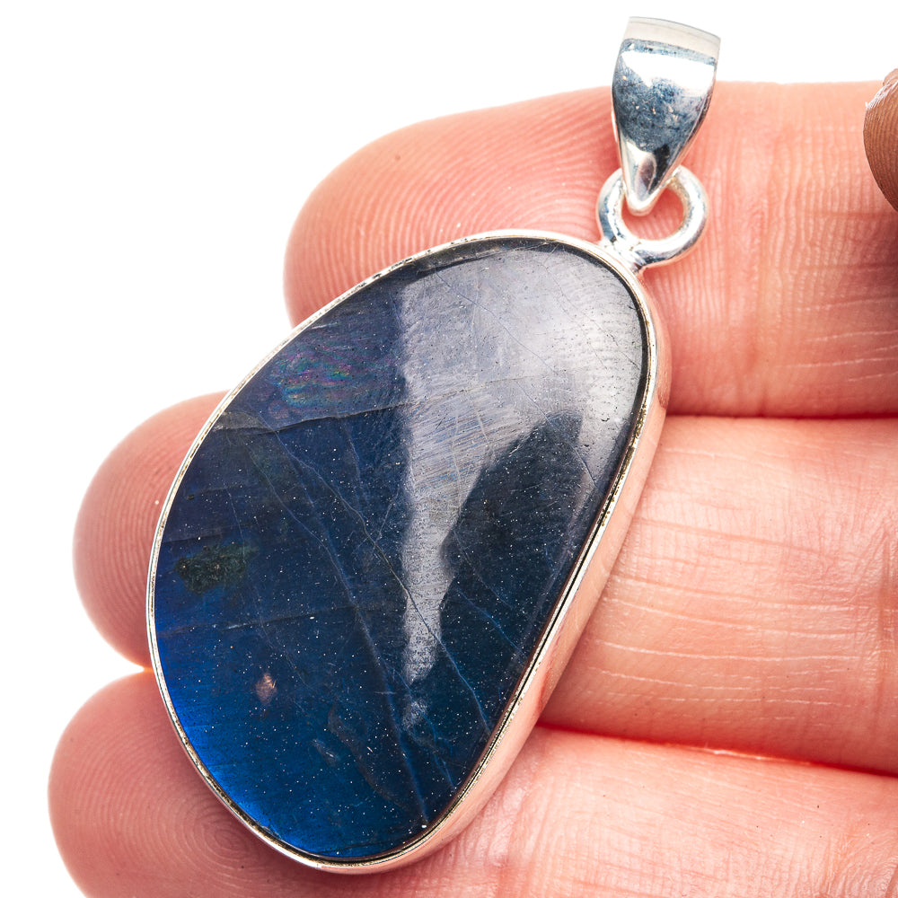 Labradorite Pendant 1 3/4" (925 Sterling Silver) P39222