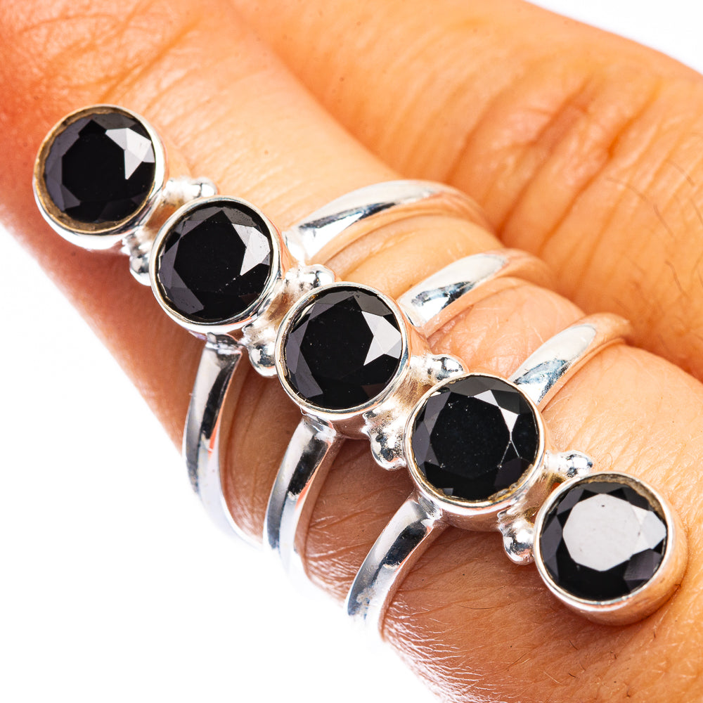 Large Black Onyx Ring Size 7 (925 Sterling Silver) R142511