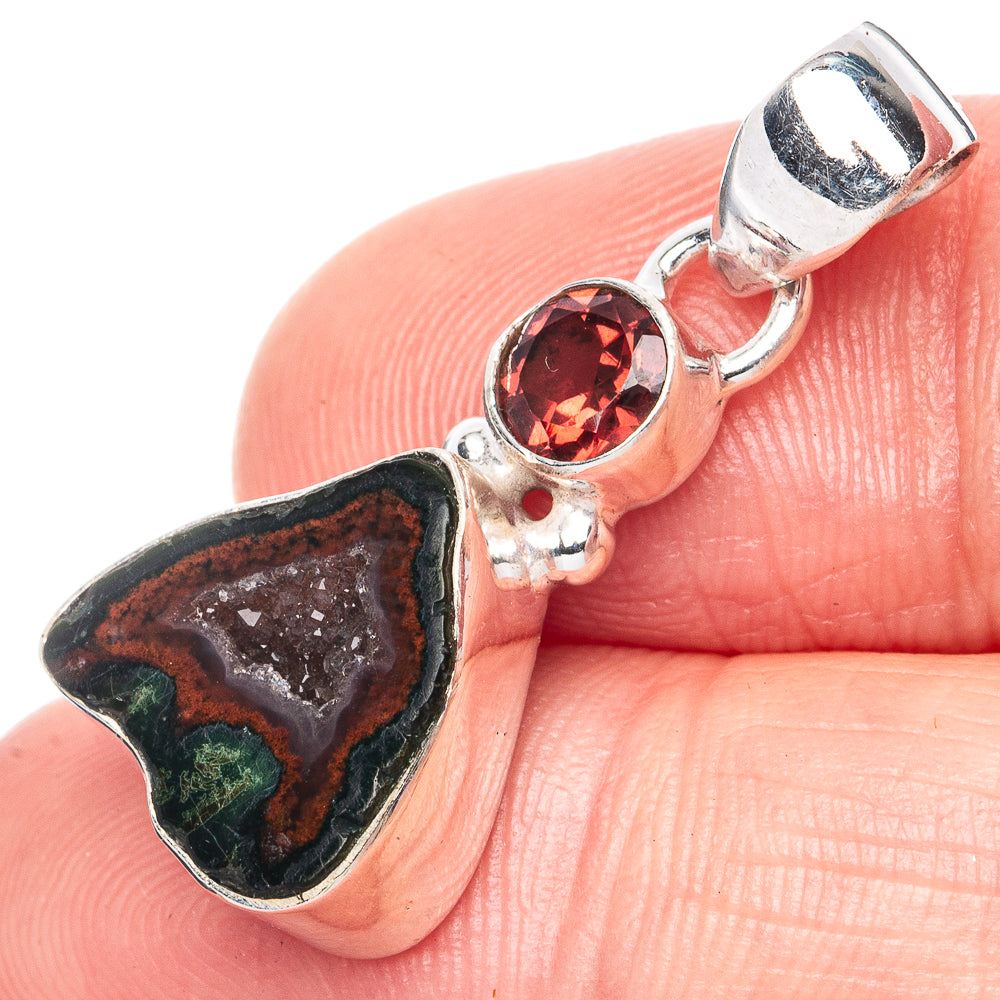Coconut Geode 925 Sterling Silver Pendant 1 1/8" (925 Sterling Silver) P41898