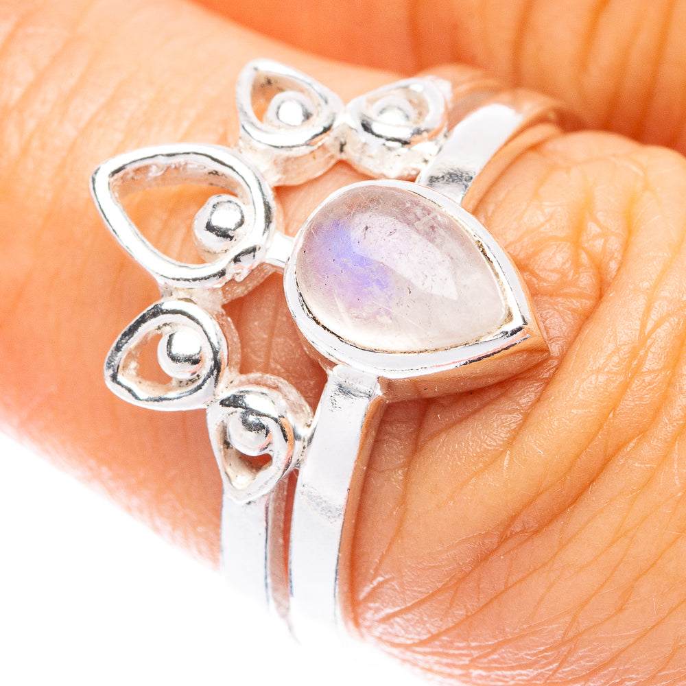 Rainbow Moonstone Ring Size 6.75 (925 Sterling Silver) R5513