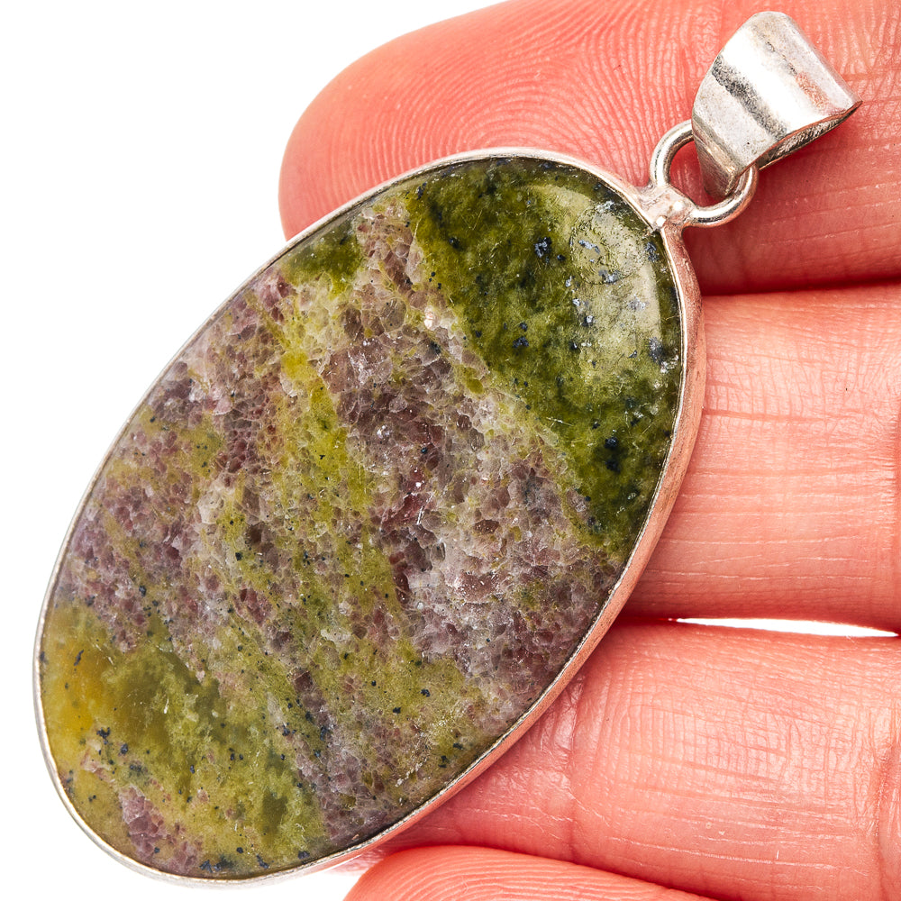 Grass Garnet Pendant 2 1/8" (Silver Plated)