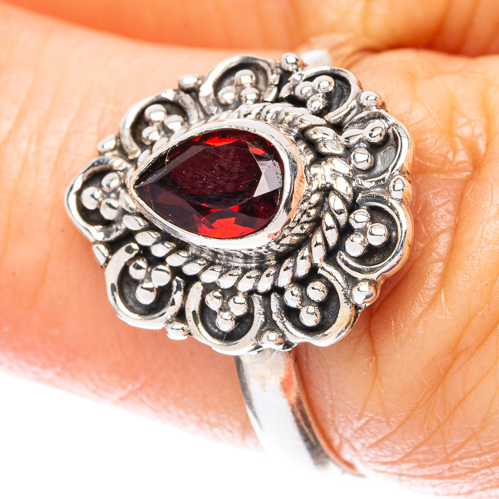 Value Garnet Ring Size 6.75 (925 Sterling Silver) R3075