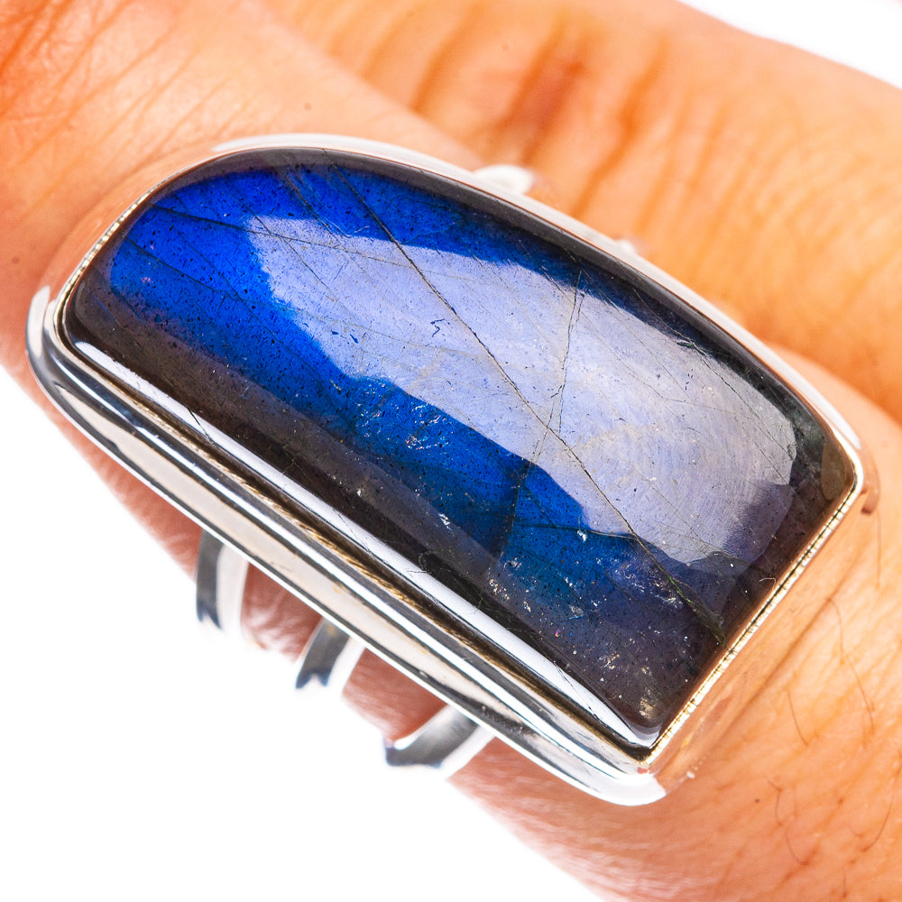 Large Labradorite Ring Size 8 (925 Sterling Silver) R144311