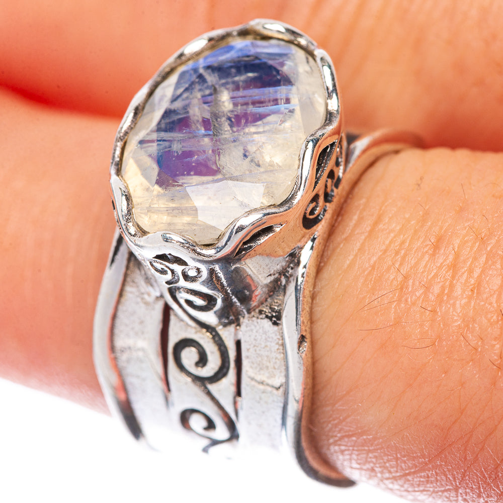 Rainbow Moonstone Ring Size 7.25 (925 Sterling Silver) R145108