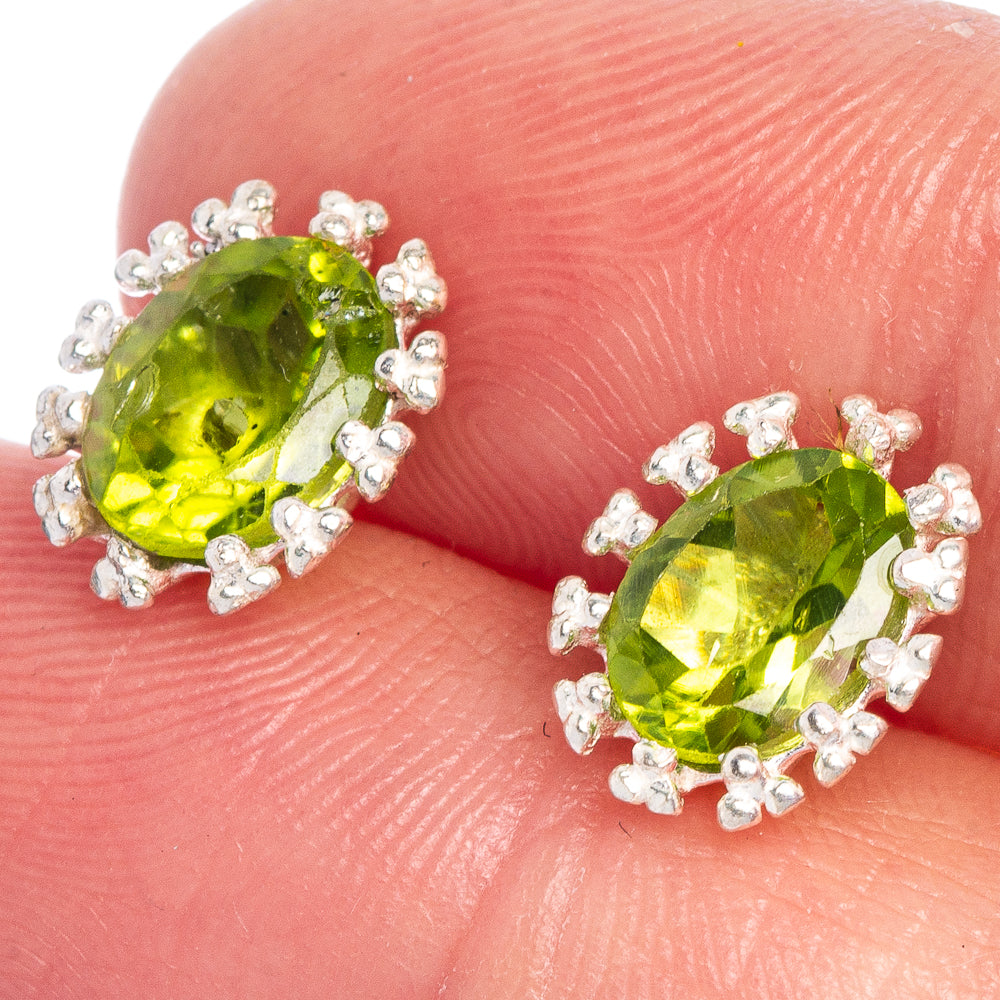 Peridot Dainty Earrings 3/8" (925 Sterling Silver) E433553