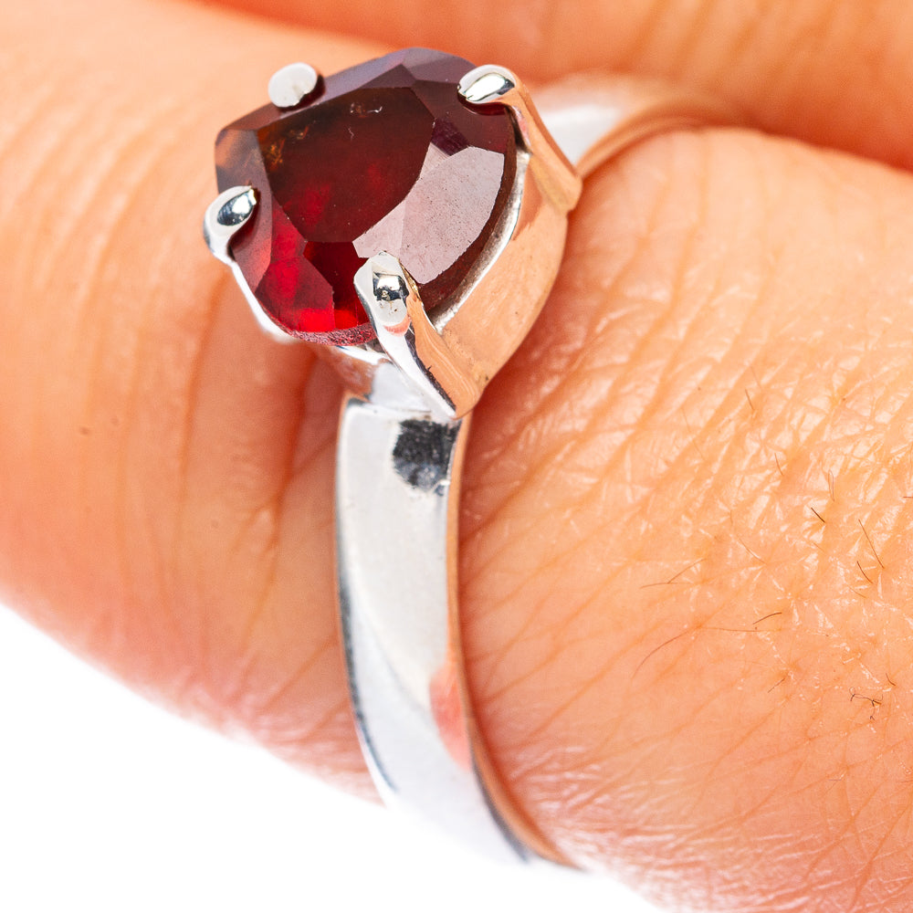 Value Garnet Ring Size 8.5 (925 Sterling Silver) R3309