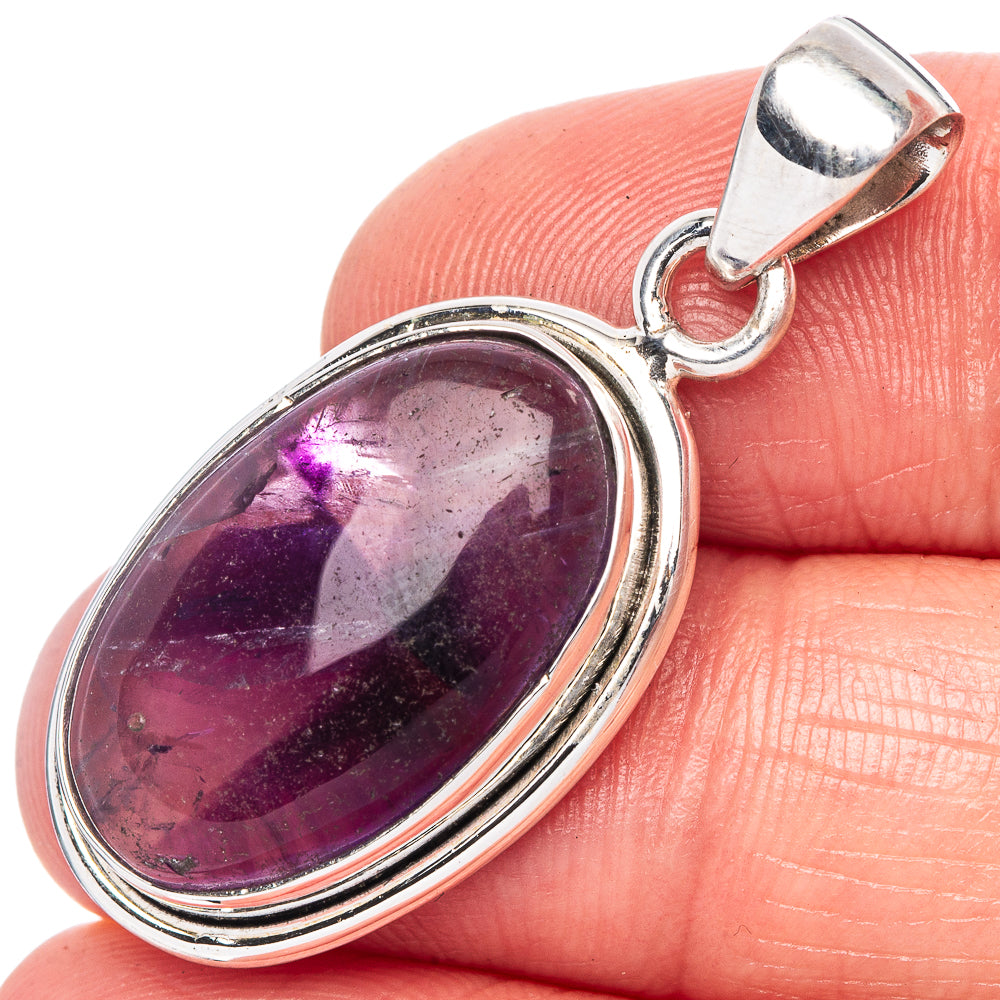 Star Amethyst Pendant 1 3/8" (925 Sterling Silver) P42459