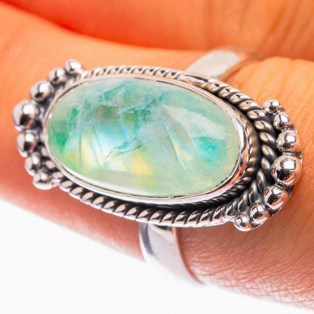 Green Moonstone Ring Size 7.75 (925 Sterling Silver) R142151
