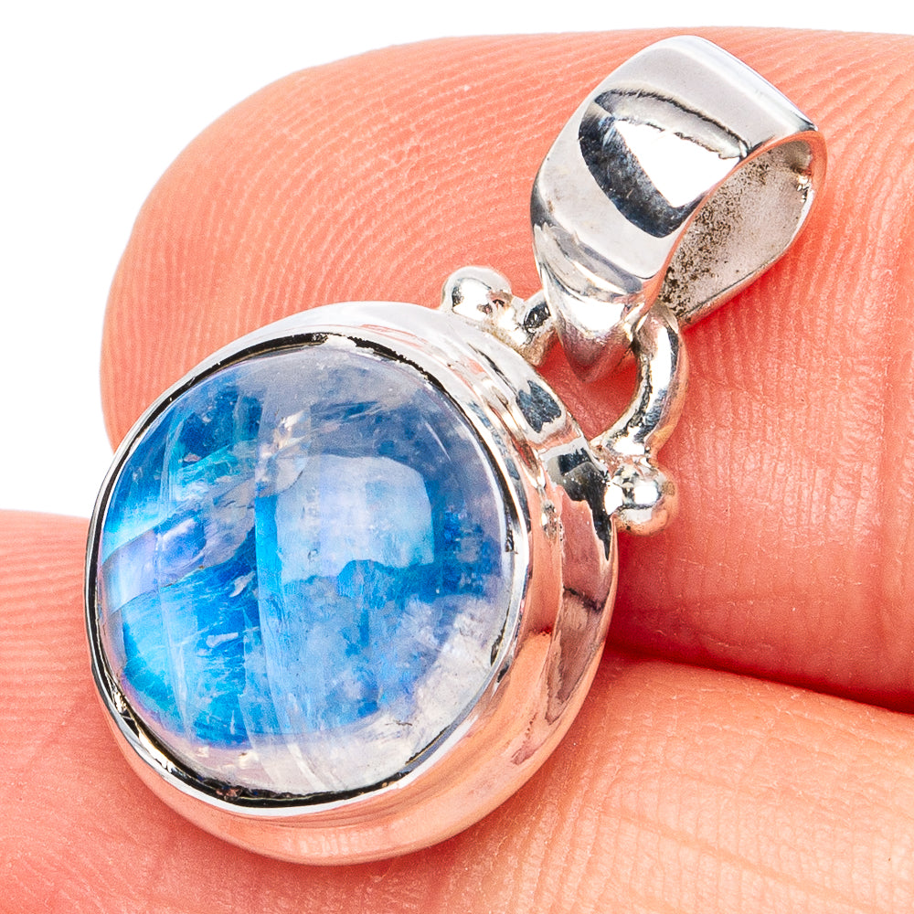 Rainbow Moonstone Pendant 7/8" (925 Sterling Silver) P45089