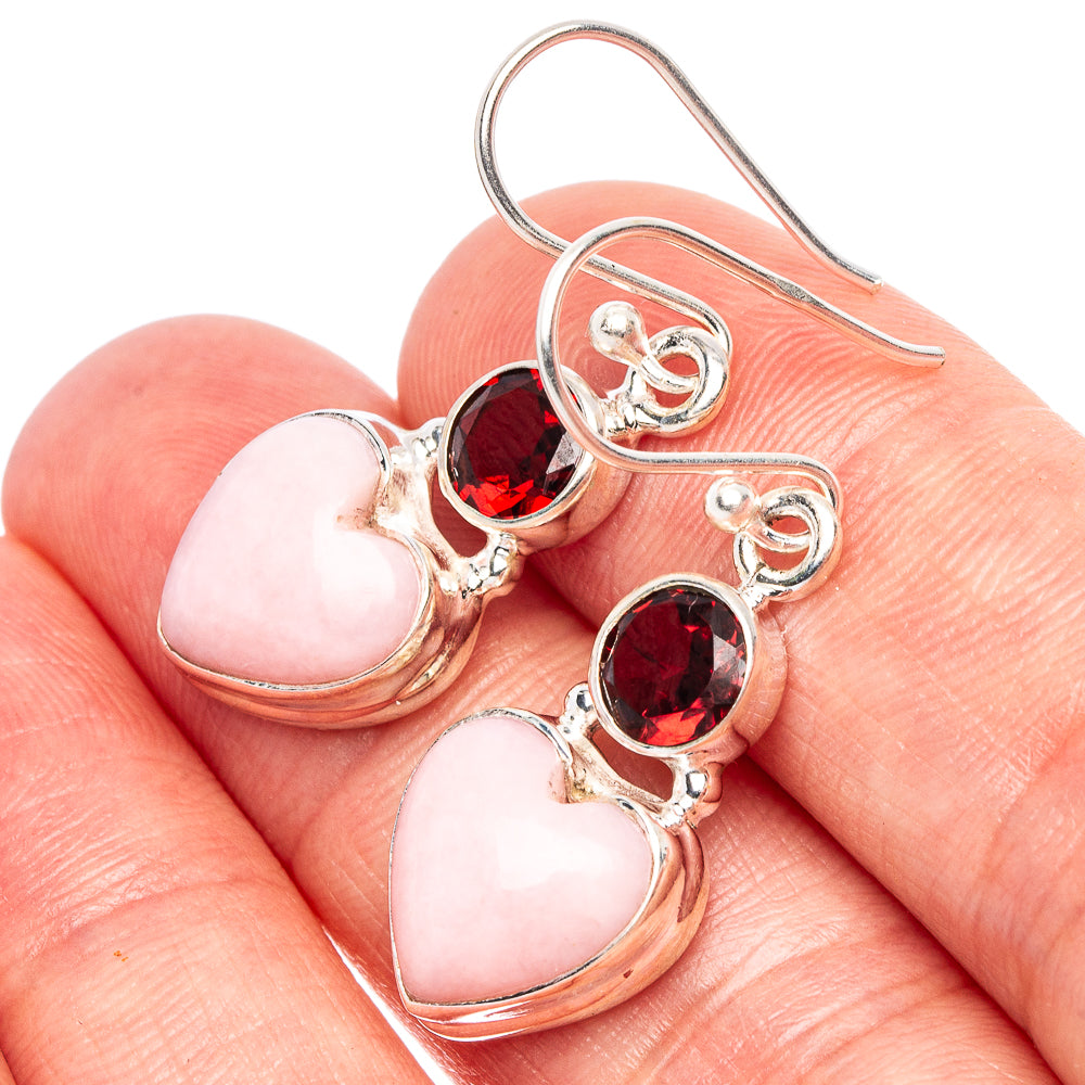 Queen Conch Shell, Garnet Heart Earrings 1 3/8" (925 Sterling Silver) E1814