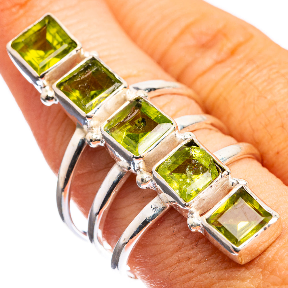 Large Peridot Ring Size 9 (925 Sterling Silver) R143196