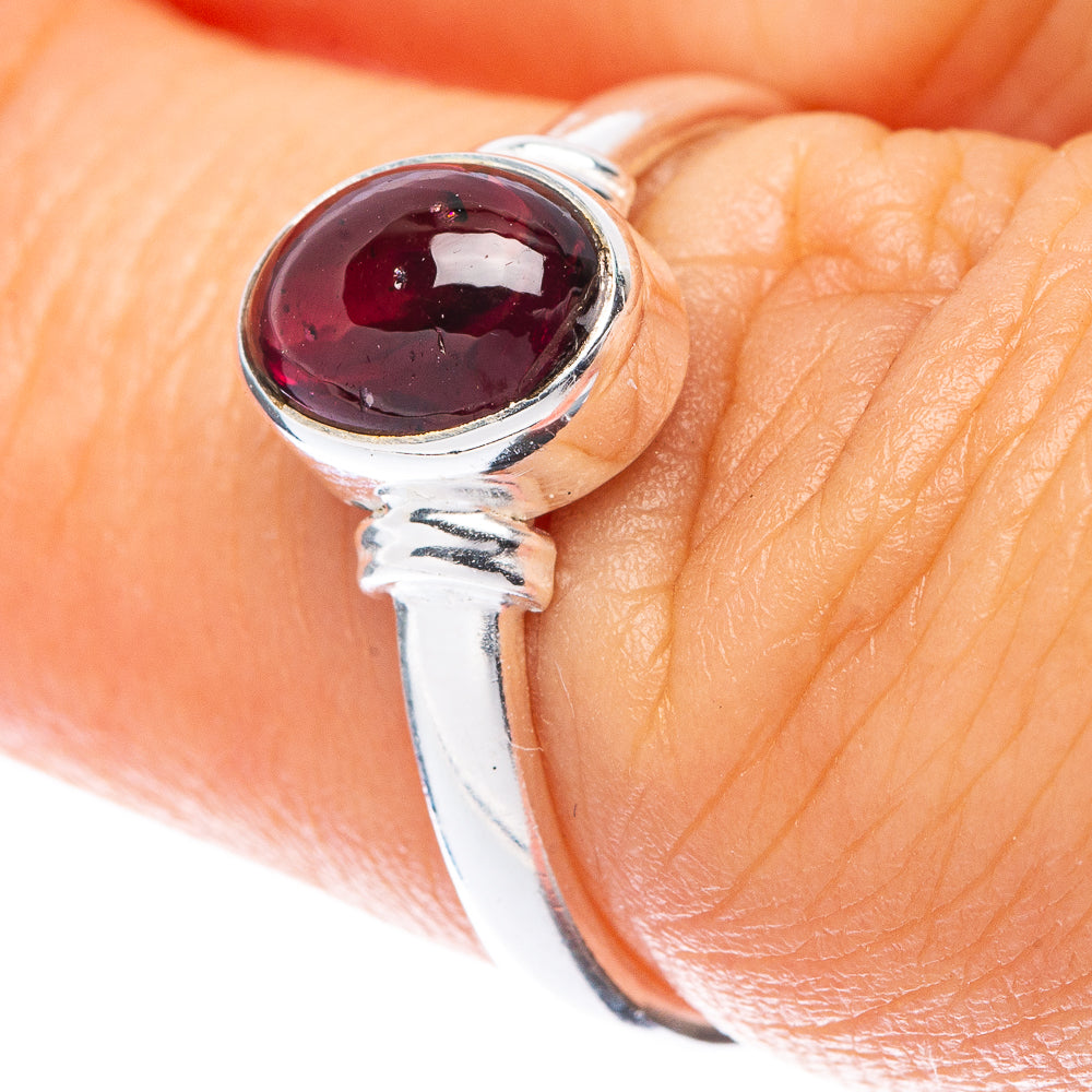 Garnet 925 Sterling Silver Ring Size 6.75 (925 Sterling Silver) R5311