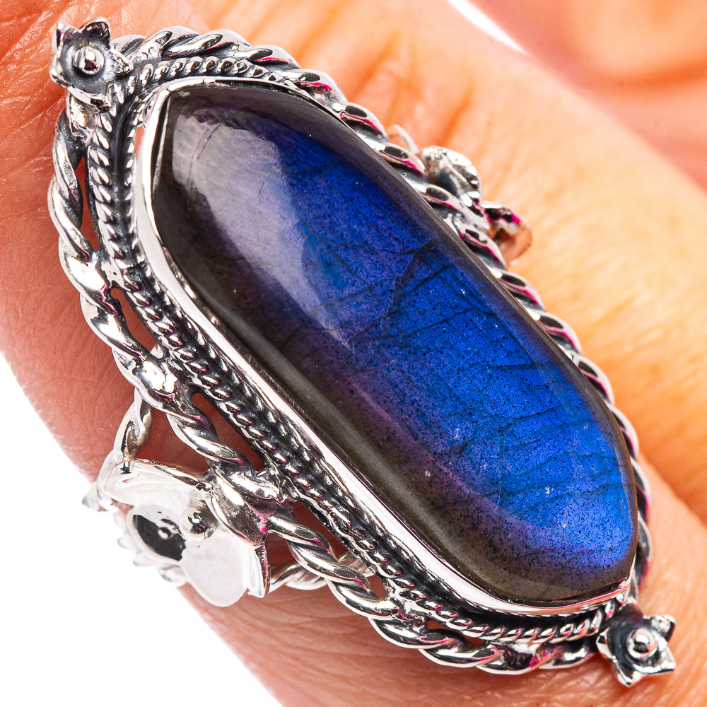 Signature Labradorite Ring Size 7 (.925 Sterling Silver)
