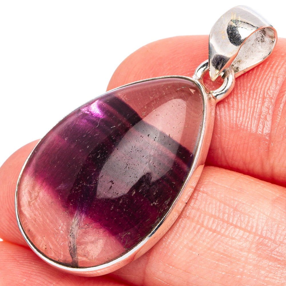 Chevron Amethyst Pendant 1 3/8" (925 Sterling Silver) P43298