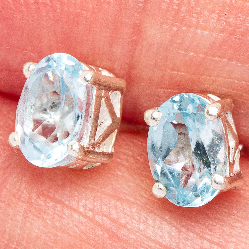 Blue Topaz Dainty Earrings 1/4" (925 Sterling Silver) E433451