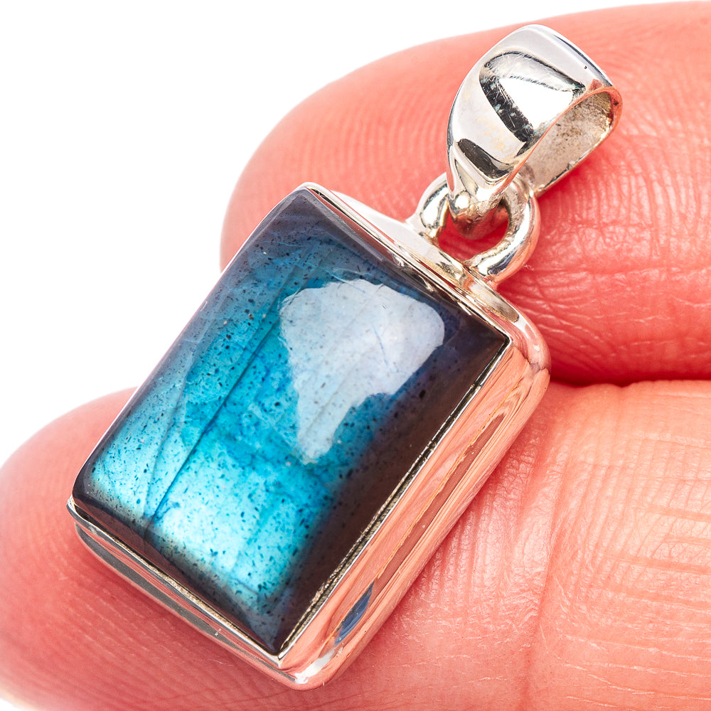 Labradorite Pendant 1" (.925 Sterling Silver)