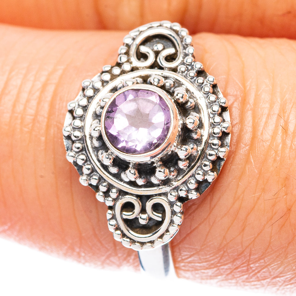 Value Faceted Amethyst Ring Size 7.25 (925 Sterling Silver) R3402