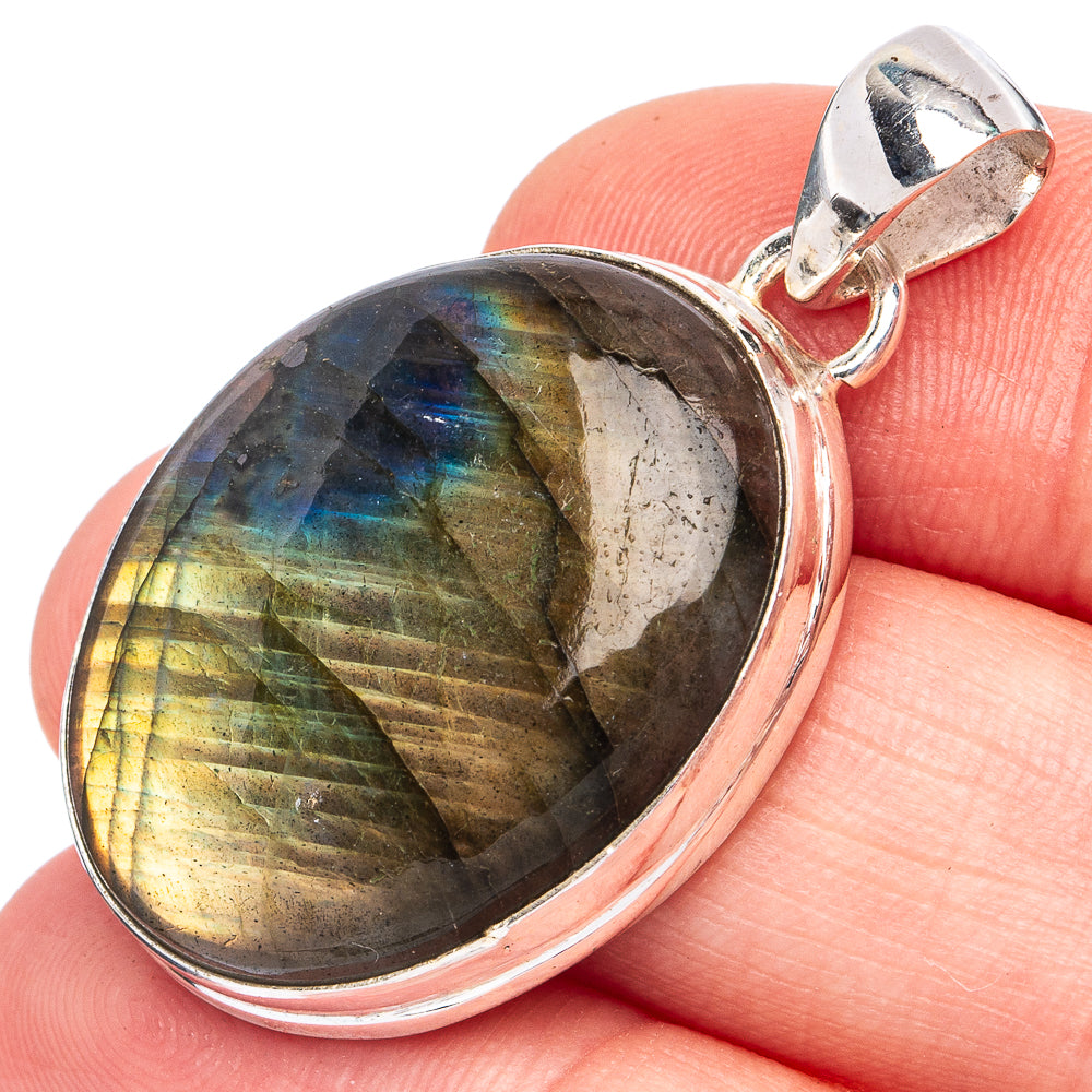 Labradorite Pendant 1 1/2" (925 Sterling Silver) P45157