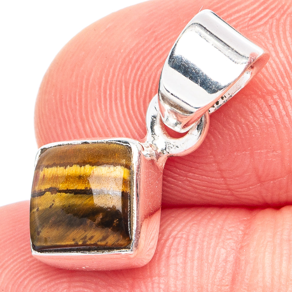 Tiger Eye Pendant 7/8" (925 Sterling Silver) P45427