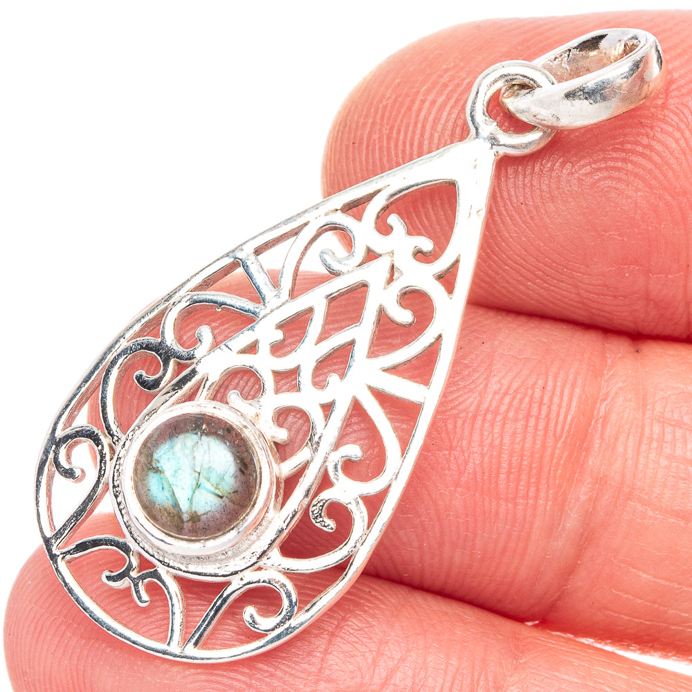 Labradorite Pendant 1 5/8" (925 Sterling Silver) P40157