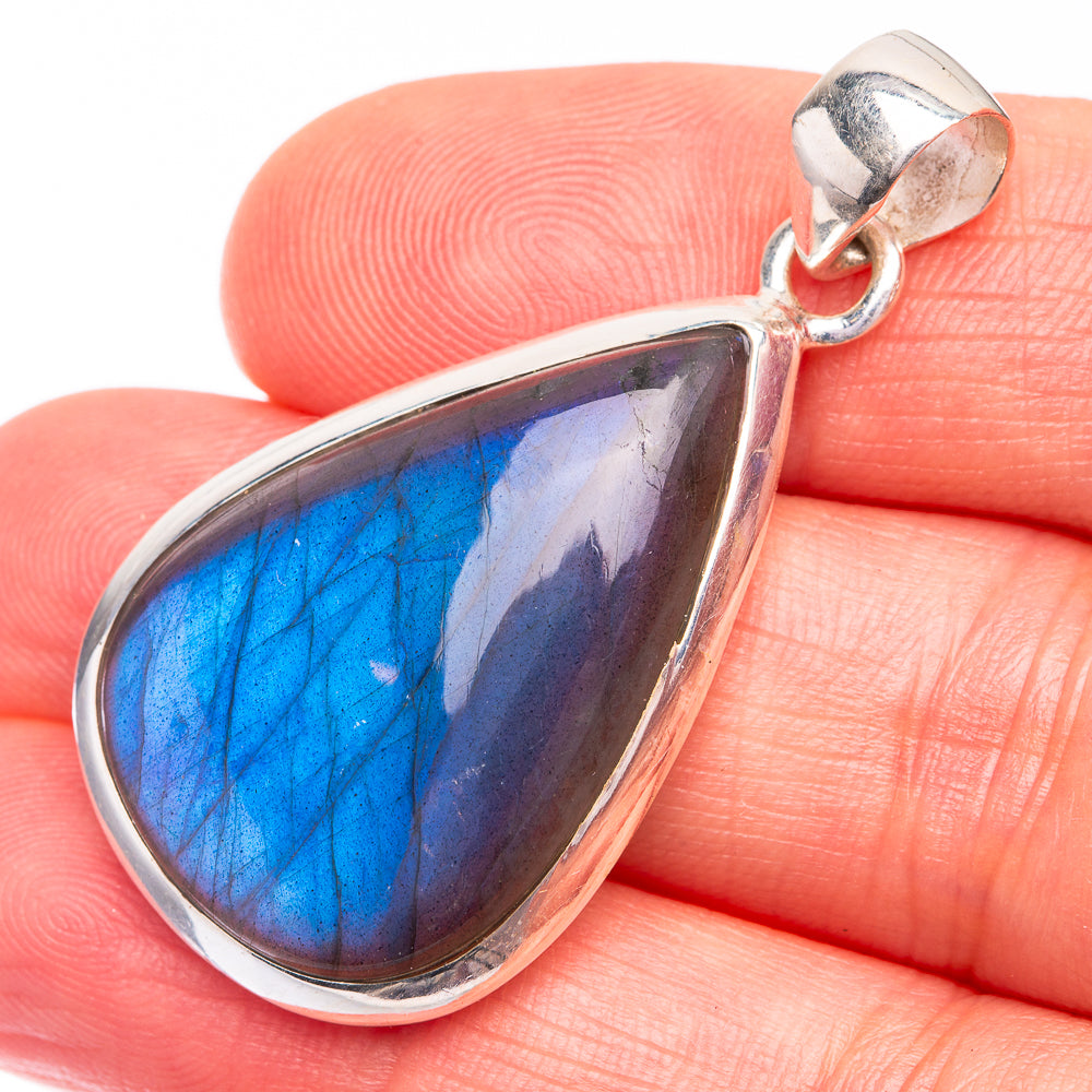 Labradorite Pendant 1 5/8" (925 Sterling Silver) P38710
