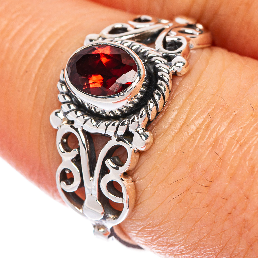 Garnet Ring Size 8 (925 Sterling Silver) R1431