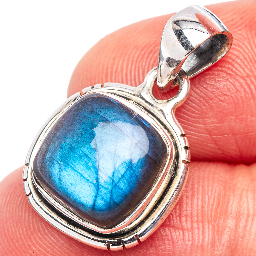 Labradorite Pendant 7/8" (.925 Sterling Silver)