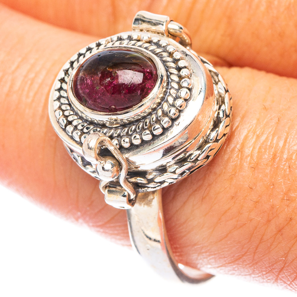Poison Garnet Ring Size 9.5 (925 Sterling Silver) R6996