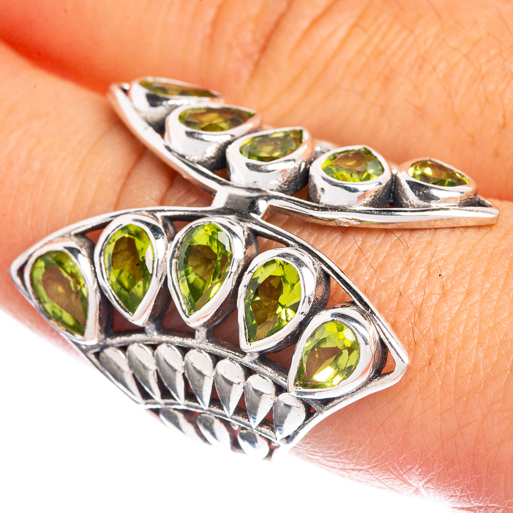 Large Peridot Ring Size 8.25 (925 Sterling Silver) R144312