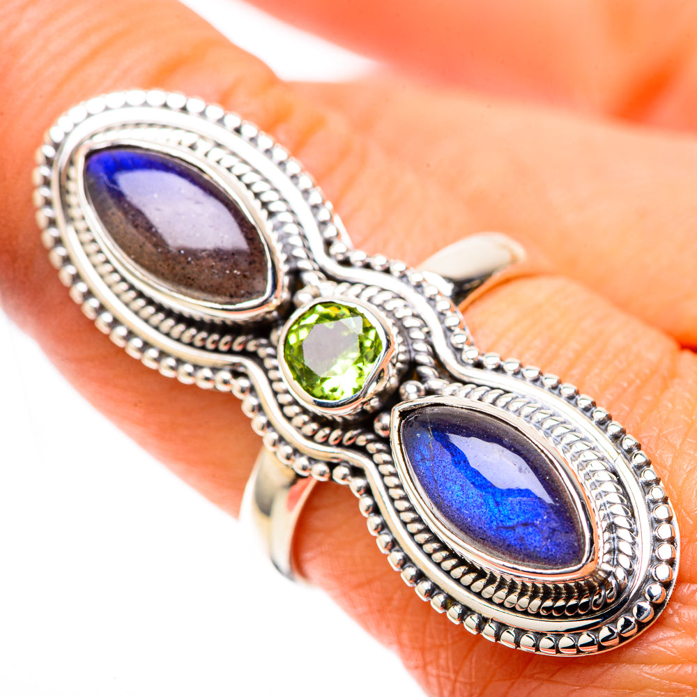 Large Labradorite, Peridot Ring Size 8 (925 Sterling Silver) RING137989