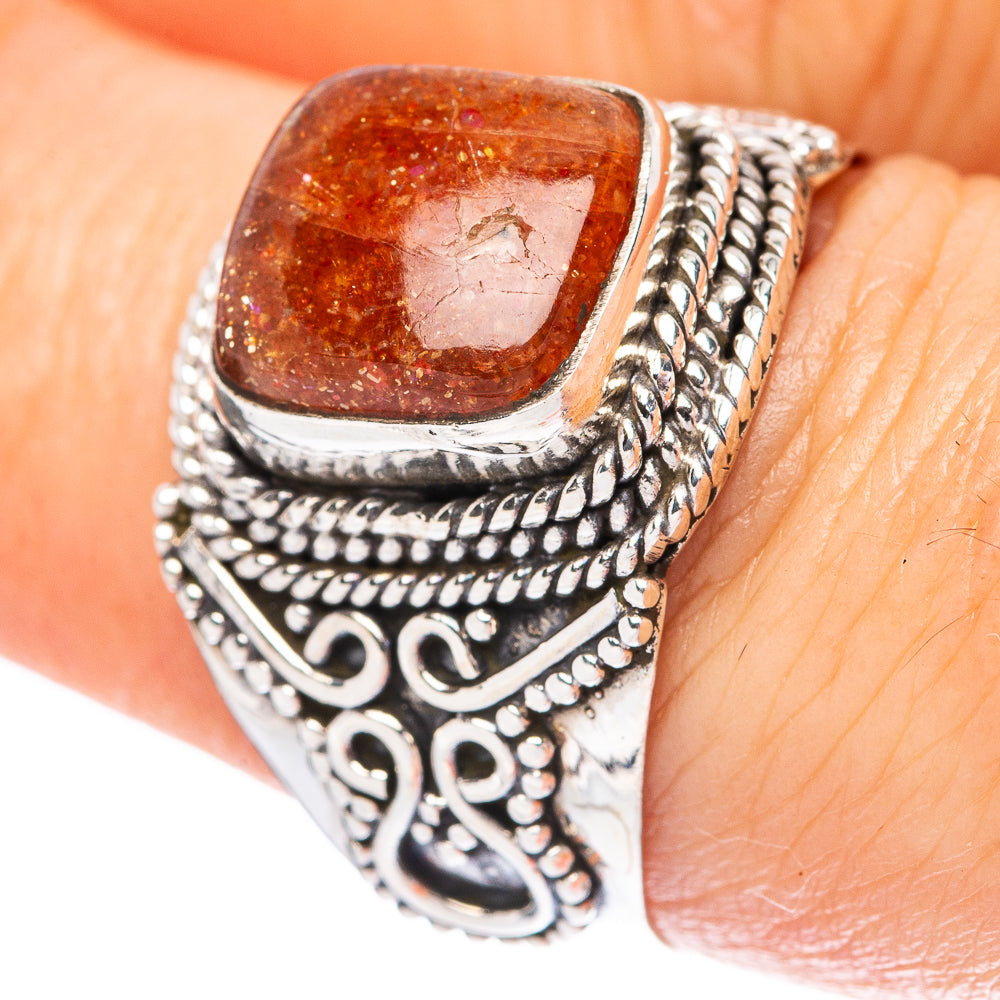 Sunstone 925 Sterling Silver Ring Size 8 (925 Sterling Silver) R3909