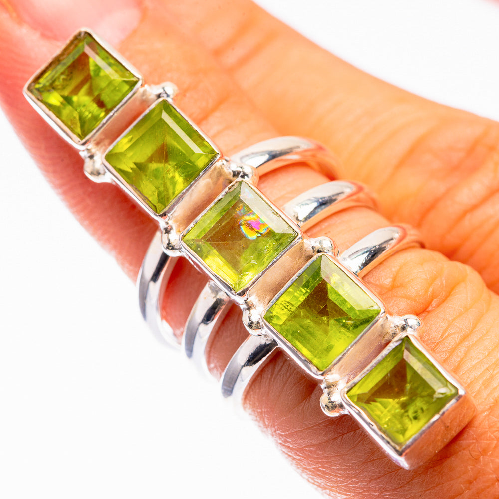 Large Peridot Ring Size 5.75 (925 Sterling Silver) R142218