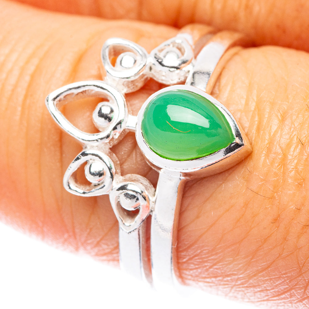 Chrysoprase Ring Size 7.75 (925 Sterling Silver) R5505