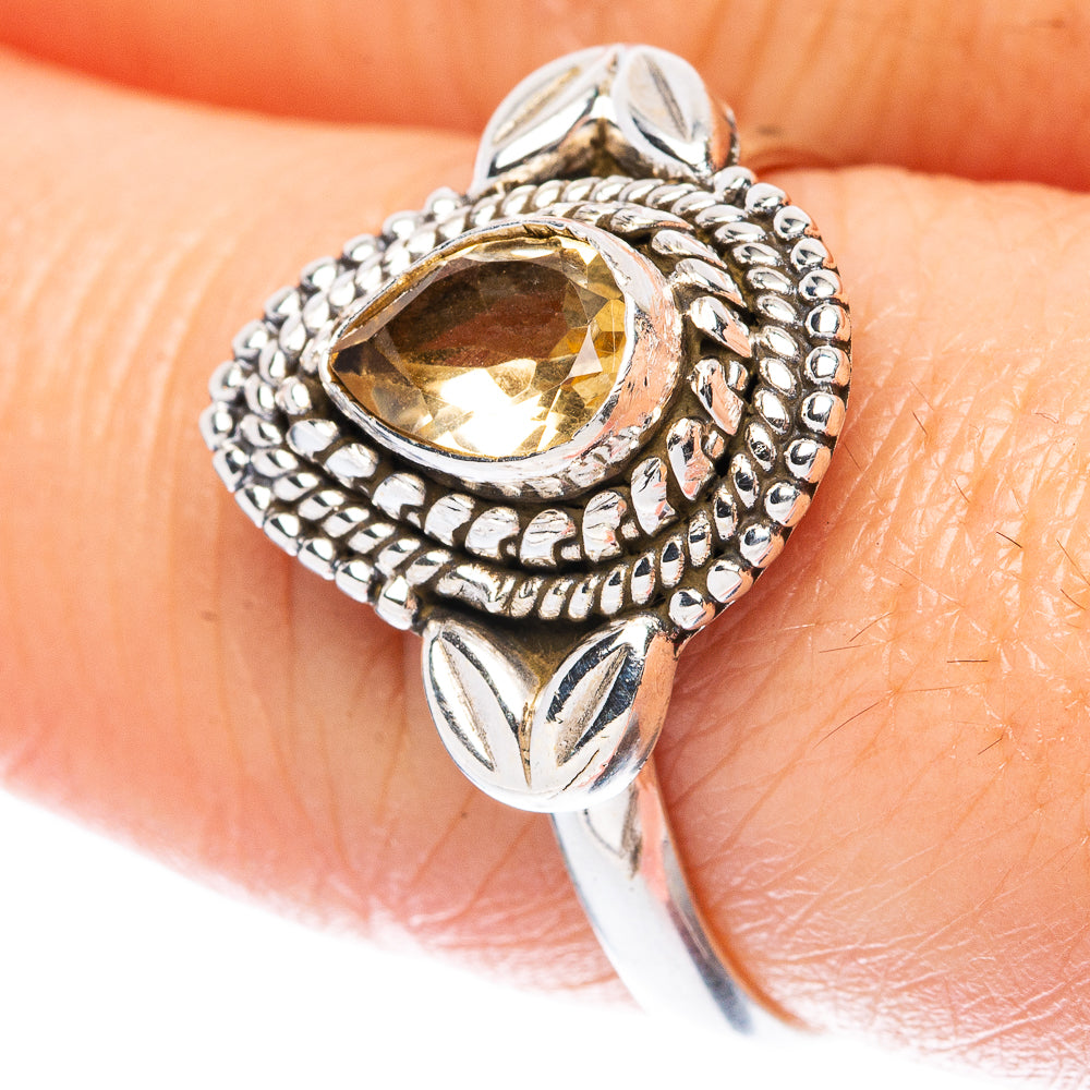 Value Faceted Citrine Ring Size 8.25 (925 Sterling Silver) R3378