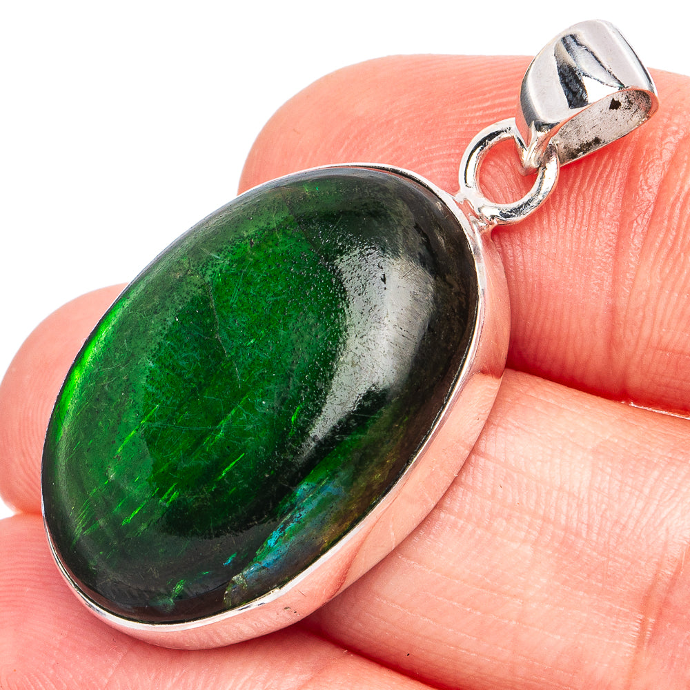 Green Labradorite Pendant 1 1/2" (925 Sterling Silver) P45140