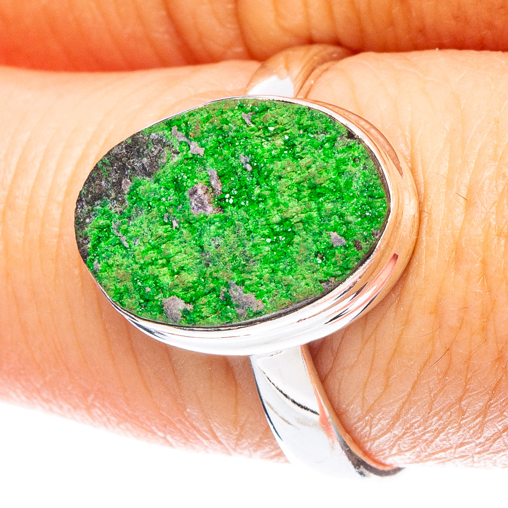 Rare Uvarovite Garnet Ring Size 8 (925 Sterling Silver) R6623