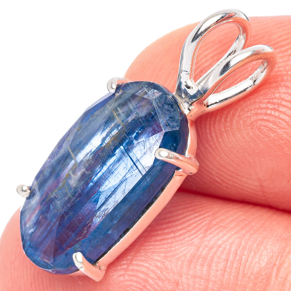 Value Kyanite Pendant 1" (925 Sterling Silver) P44569