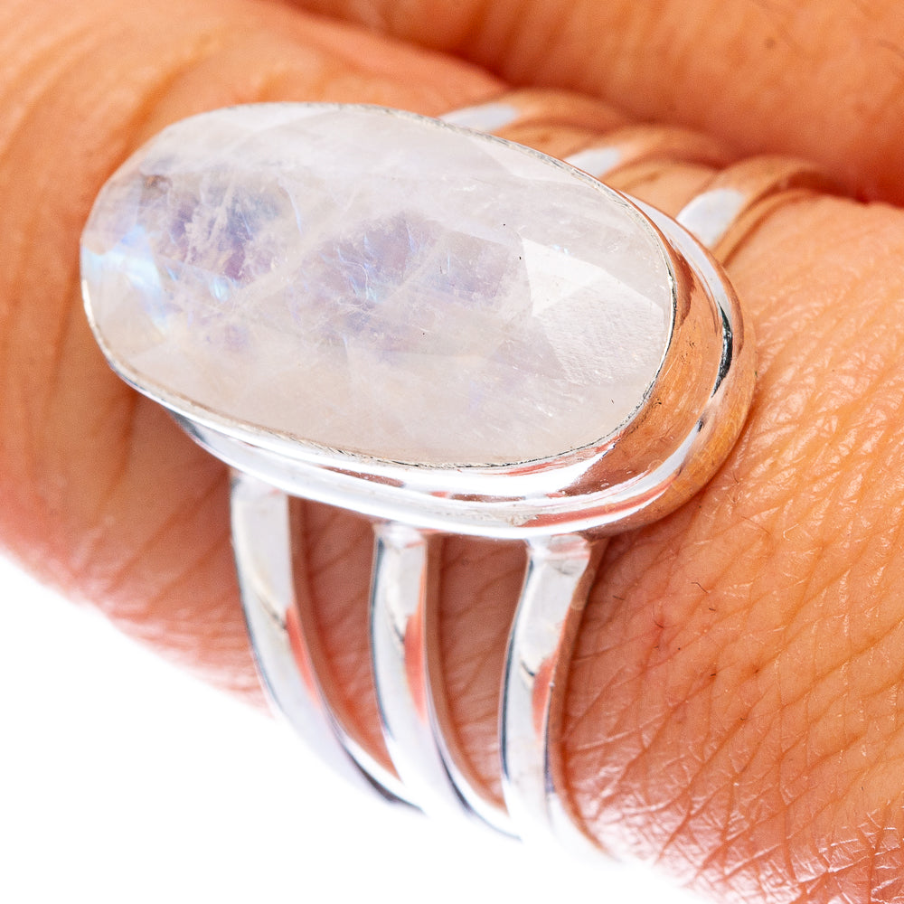 Rainbow Moonstone Ring Size 8 (925 Sterling Silver) R146622