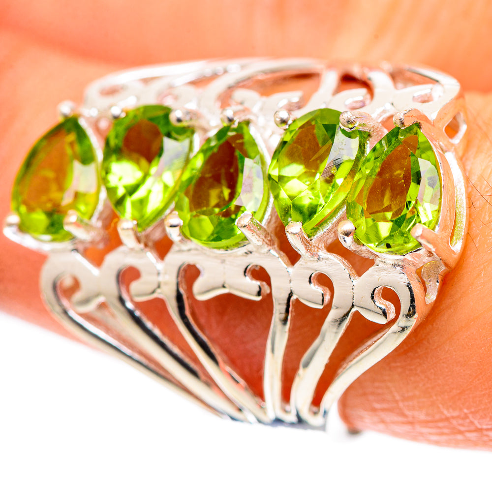 Peridot Ring Size 7.5 (925 Sterling Silver) RING138379