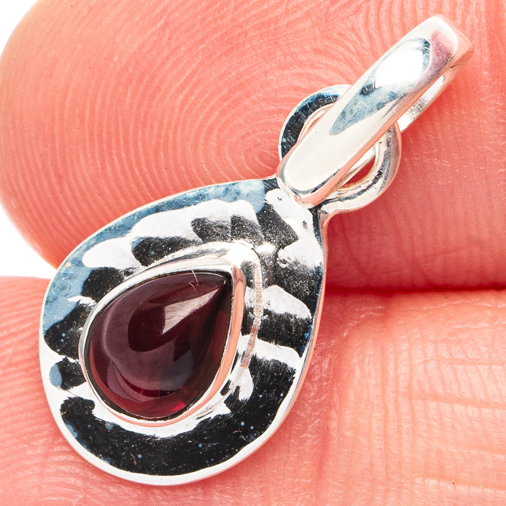 Garnet Pendant 1" (925 Sterling Silver) P45432