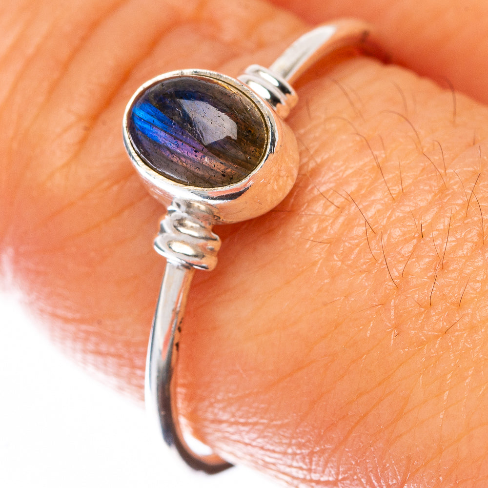 Labradorite Dainty Ring Size 9.5 (925 Sterling Silver) R145026