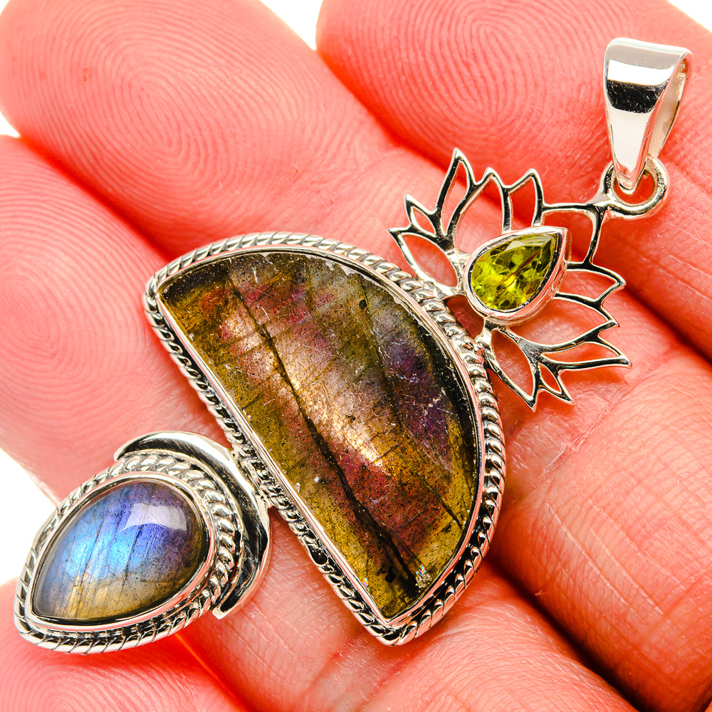 Signature Labradorite, Peridot 925 Sterling Silver Pendant 2 1/8" (925 Sterling Silver) PD37810