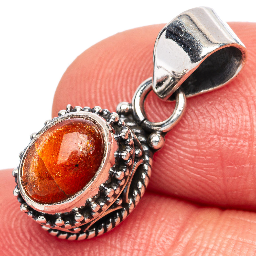 Sunstone Pendants 7/8" (925 Sterling Silver) P42319