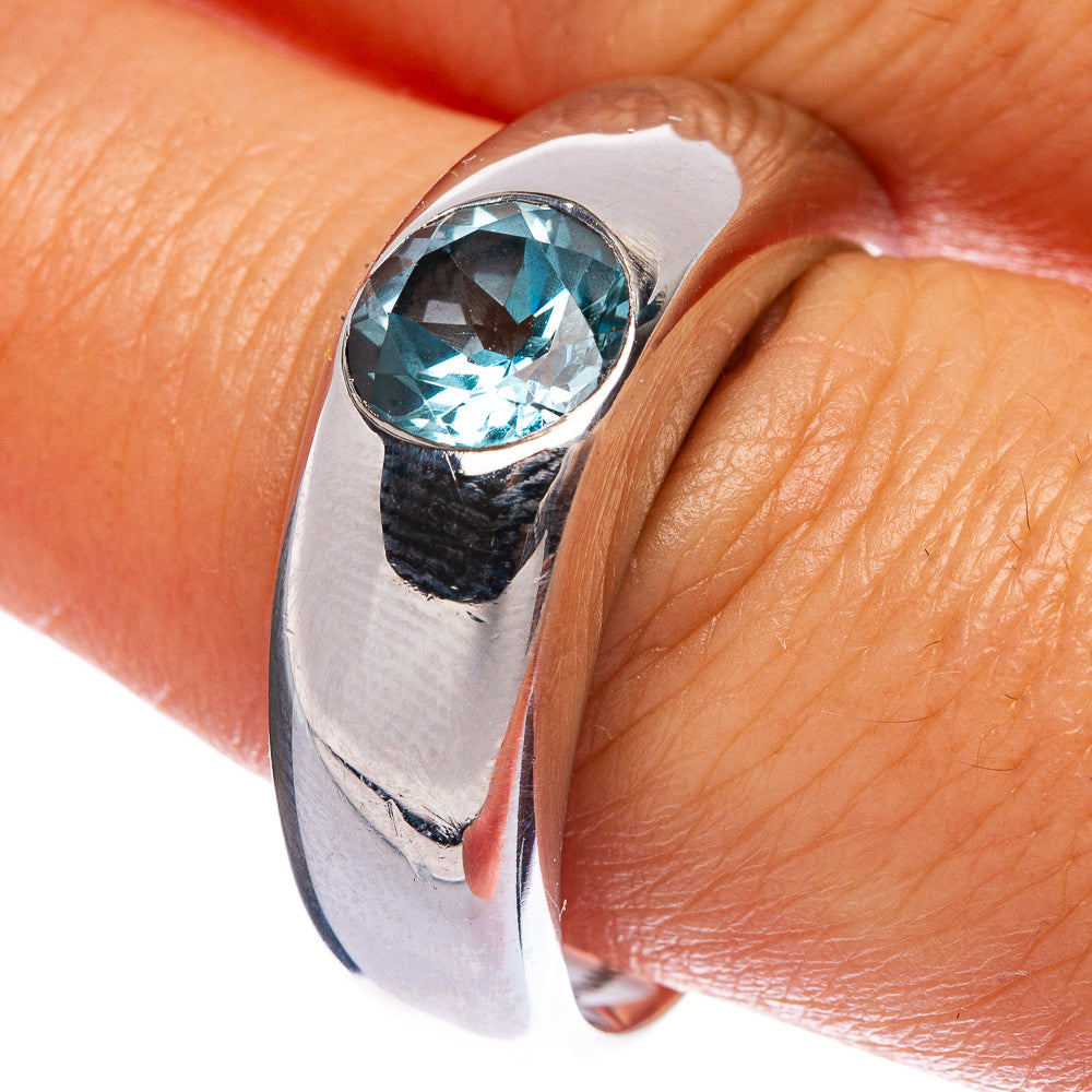 Rare Blue Topaz Ring Size 10 (925 Sterling Silver) R145932