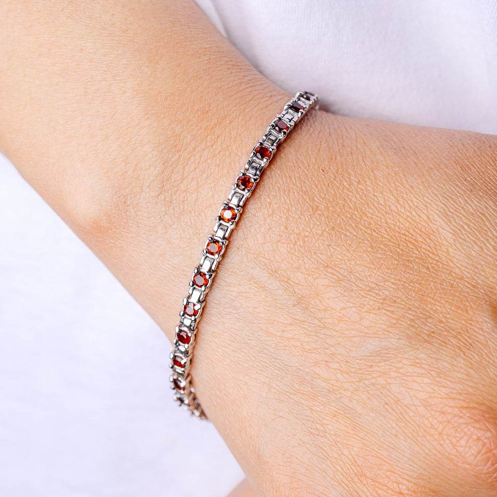 Garnet Bracelet 7 1/2" (925 Sterling Silver) B90378