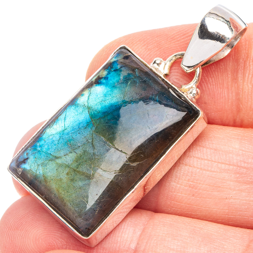 Labradorite Pendant 1 1/2" (925 Sterling Silver) P43791