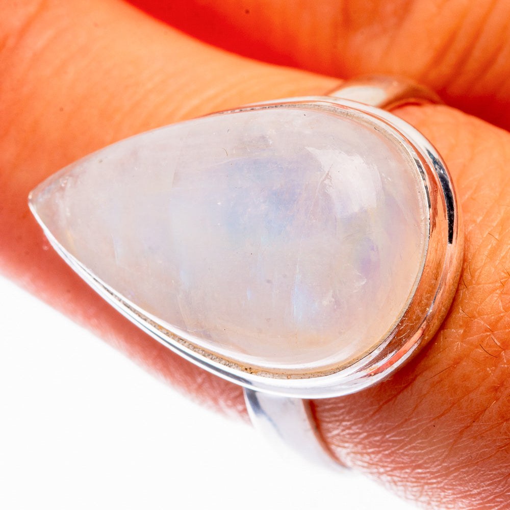 Rainbow Moonstone Ring Size 8.25 (925 Sterling Silver) R142137